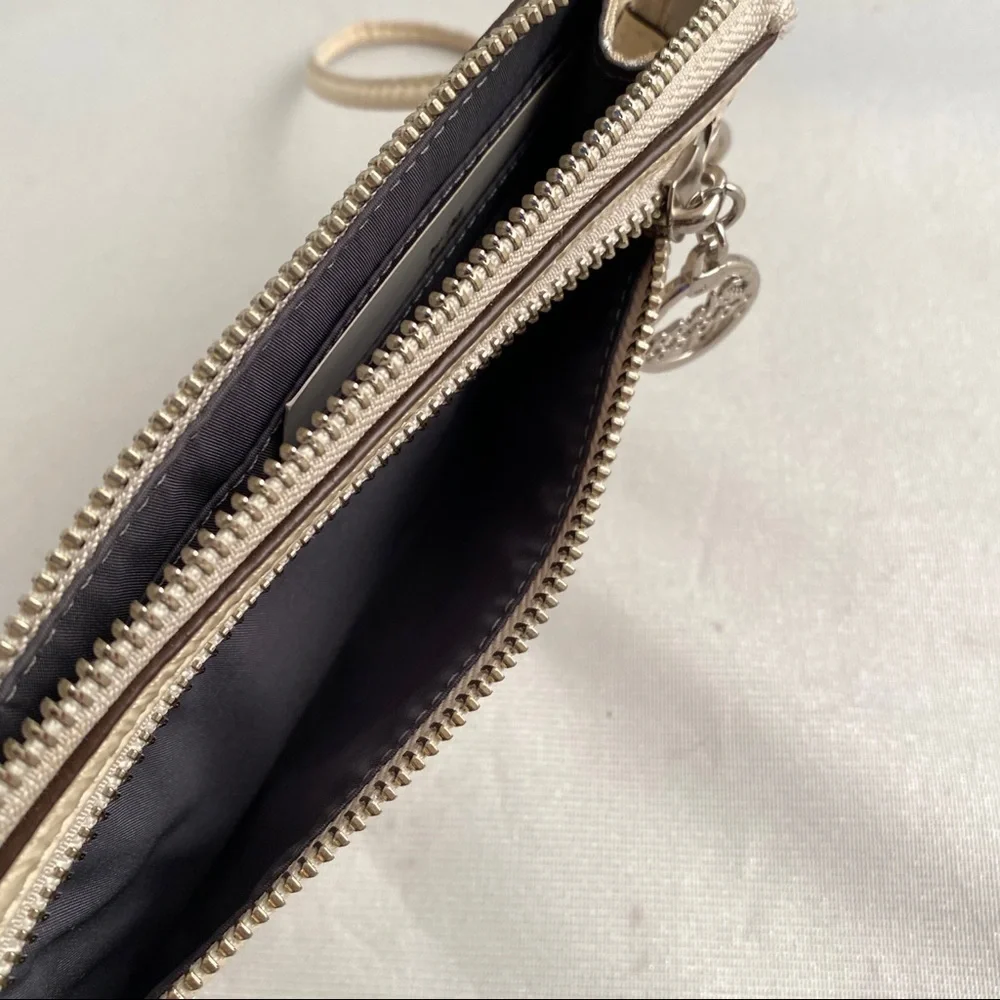 Coach Signature C logo cream patent and canvas wristlet - Picture 6 of 7